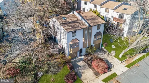 408 S Olive St, Media, PA 19063