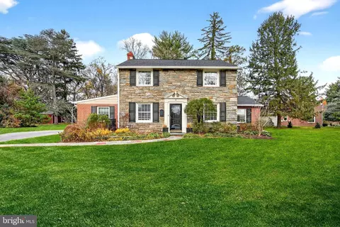 5 Fairhill Rd, Wallingford, PA 19086