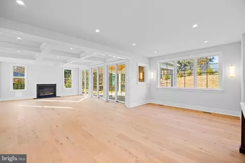 Living - 16 Fariston Rd, Wayne, PA 19087 photo 10 of 12