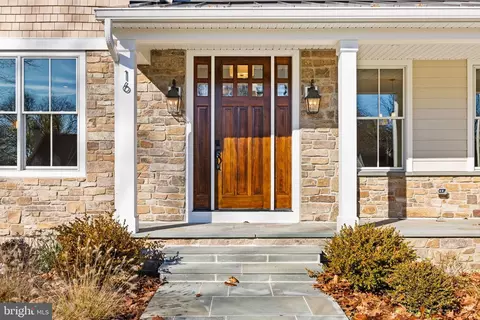 Exterior - 16 Fariston Rd, Wayne, PA 19087 photo 7 of 16