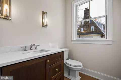 Bath - 16 Fariston Rd, Wayne, PA 19087 photo 1 of 11