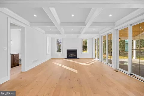 Living - 16 Fariston Rd, Wayne, PA 19087 photo 4 of 12