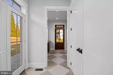 Entry Way - 16 Fariston Rd, Wayne, PA 19087 photo 8 of 30
