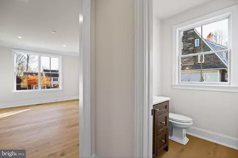 Entry Way - 16 Fariston Rd, Wayne, PA 19087 photo 4 of 30