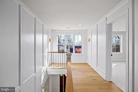 Entry Way - 16 Fariston Rd, Wayne, PA 19087 photo 21 of 30