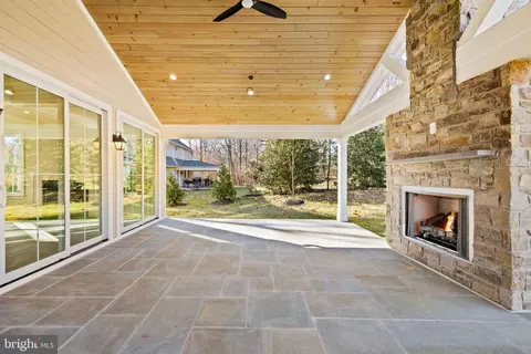 Exterior - 16 Fariston Rd, Wayne, PA 19087 photo 11 of 16