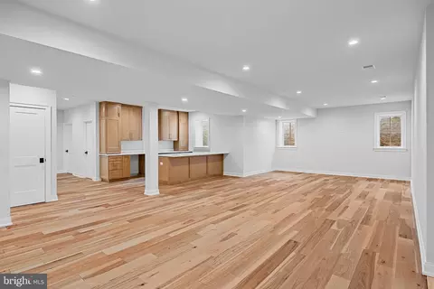 Living - 16 Fariston Rd, Wayne, PA 19087 photo 11 of 12