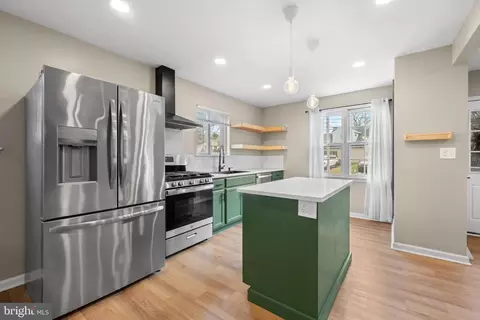 205 W Rodgers St, Ridley Park, PA 19078