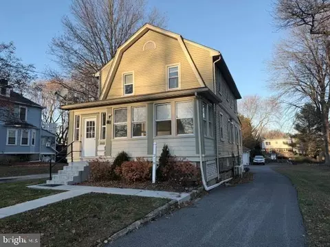 216-218 President Ave, Rutledge, PA 19070