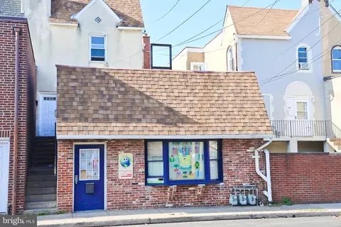 232 Long Ln, Upper Darby, PA 19082