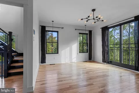 Living - 207 Willow Ave, Wayne, PA 19087 photo 5 of 5