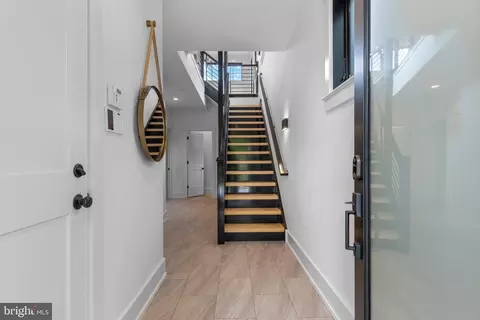 Entry Way - 207 Willow Ave, Wayne, PA 19087 photo 1 of 4