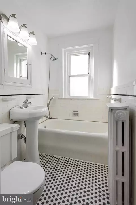Bath - 112 Conestoga Rd, Wayne, PA 19087 photo 1 of 2