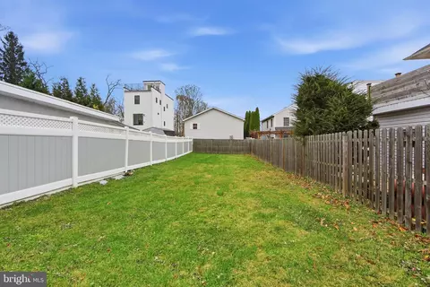 Exterior - 238 Highland Ave, Wayne, PA 19087 photo 2 of 2