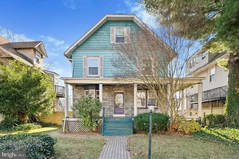 822 13th Ave, Prospect Park, PA 19076
