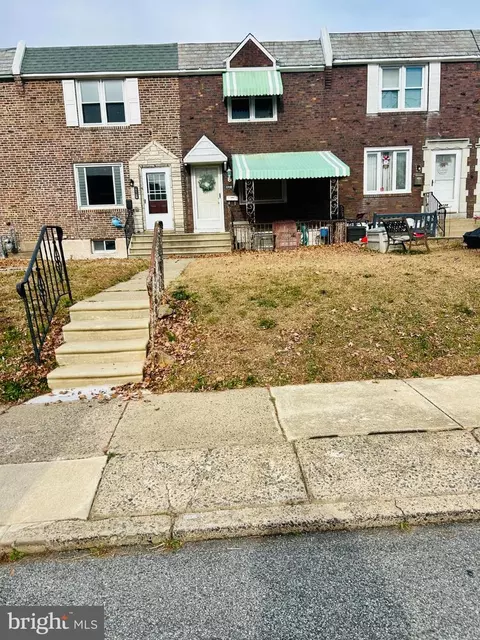 5226 Gramercy Dr, Clifton Heights, PA 19018