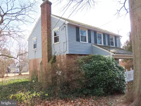 Exterior - 111 S Forest Rd, Springfield, PA 19064 photo 2 of 4
