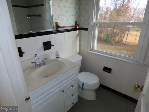 Bath - 111 S Forest Rd, Springfield, PA 19064 photo 1 of 1