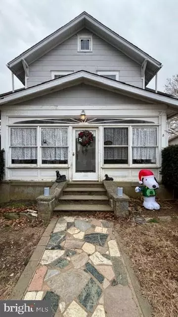 8 Stuart Ave, Glenolden, PA 19036