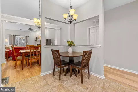 Entry Way - 113 Dresner Cir, Boothwyn, PA 19061 photo 2 of 7