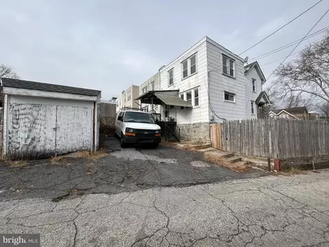 Exterior - 7502 Parkview Rd, Darby, PA 19082 photo 18 of 19