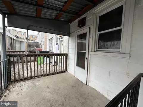 Exterior - 7502 Parkview Rd, Darby, PA 19082 photo 5 of 19
