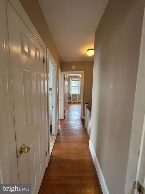 Entry Way - 7502 Parkview Rd, Darby, PA 19082 photo 4 of 7