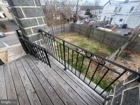 Exterior - 7502 Parkview Rd, Darby, PA 19082 photo 15 of 19