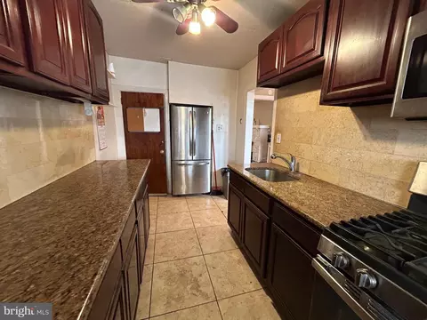 Kitchen - 7502 Parkview Rd, Darby, PA 19082 photo 3 of 4