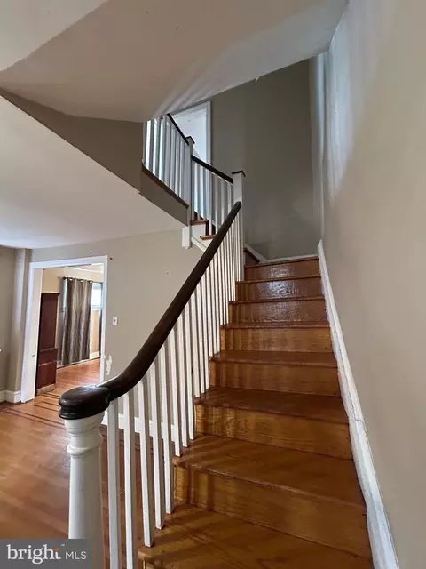 Entry Way - 7502 Parkview Rd, Darby, PA 19082 photo 1 of 7