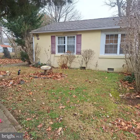 413 Trenton Ct, Wallingford, PA 19086