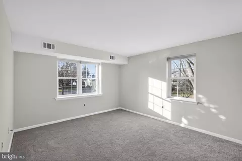 Other - 800 South Ave #B4, Secane, PA 19018 photo 2 of 5