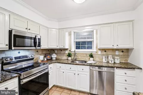 Kitchen - 120 Eaton Dr, Wayne, PA 19087 photo 3 of 3