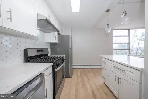 1030 E Lancaster Ave #702, Bryn Mawr, PA 19010