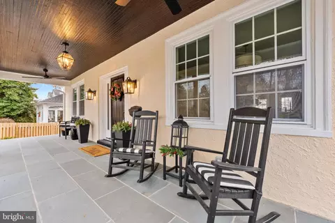 Exterior - 466 Saint Davids Ave, Wayne, PA 19087 photo 4 of 6
