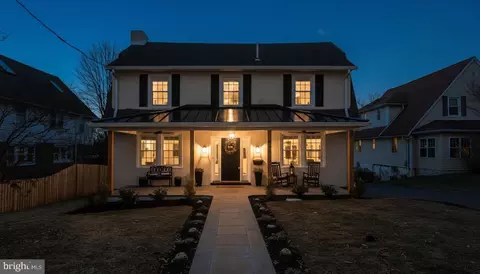 Exterior - 466 Saint Davids Ave, Wayne, PA 19087 photo 2 of 6