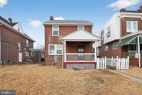 704 E 18th St, Chester, PA 19013