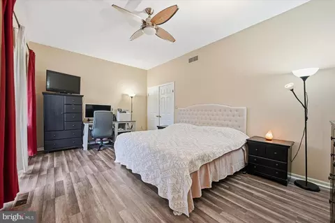 Bedroom - 155 Eaton Dr, Wayne, PA 19087 photo 2 of 10