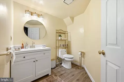 Bath - 155 Eaton Dr, Wayne, PA 19087 photo 1 of 6