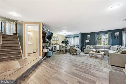 Entry Way - 155 Eaton Dr, Wayne, PA 19087 photo 1 of 7