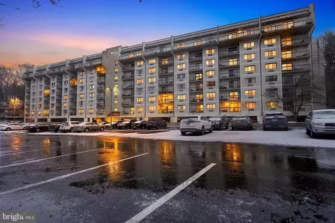 800 Avondale Rd #2C, Wallingford, PA 19086