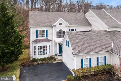 615 Wiltshire Ln, Newtown Square, PA 19073