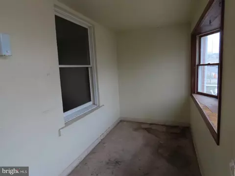 Exterior - 1118 Green St, Marcus Hook, PA 19061 photo 1 of 2
