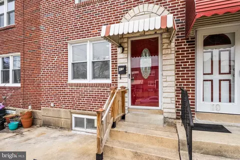 17 Folcroft Ave, Folcroft, PA 19032