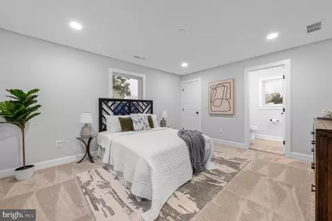 Bedroom - 220 N Rolling Rd, Springfield, PA 19064 photo 3 of 4