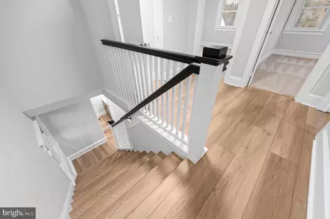Entry Way - 220 N Rolling Rd, Springfield, PA 19064 photo 6 of 11