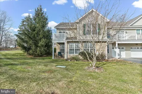 1588 Nicklaus Dr, Springfield, PA 19064