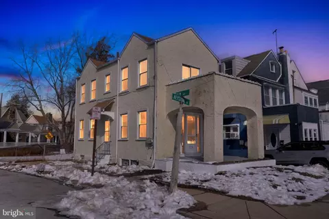 129 S Keystone Ave, Darby, PA 19082