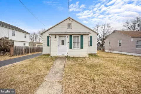 1349 Plum St, Marcus Hook, PA 19061