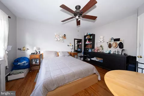 Bedroom - 122 Crestview Rd, Darby, PA 19082 photo 4 of 6